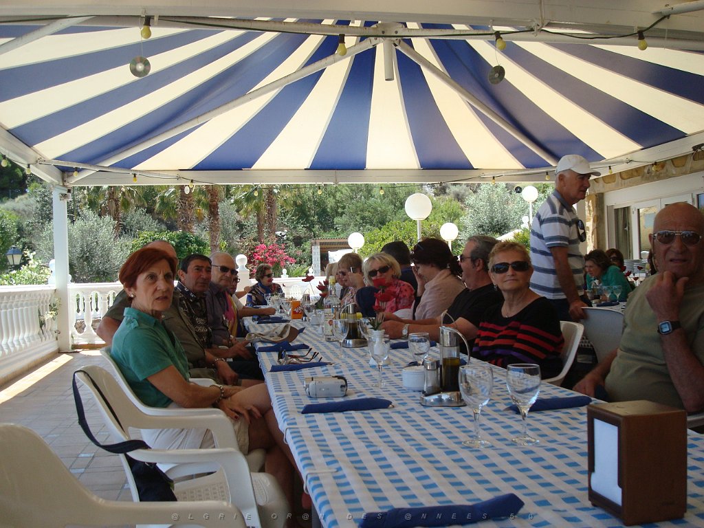UN MECHOUI AVEC LES AMIS PN D ANDALOUSIE 9 05 2013 A MOJACA (42).JPG